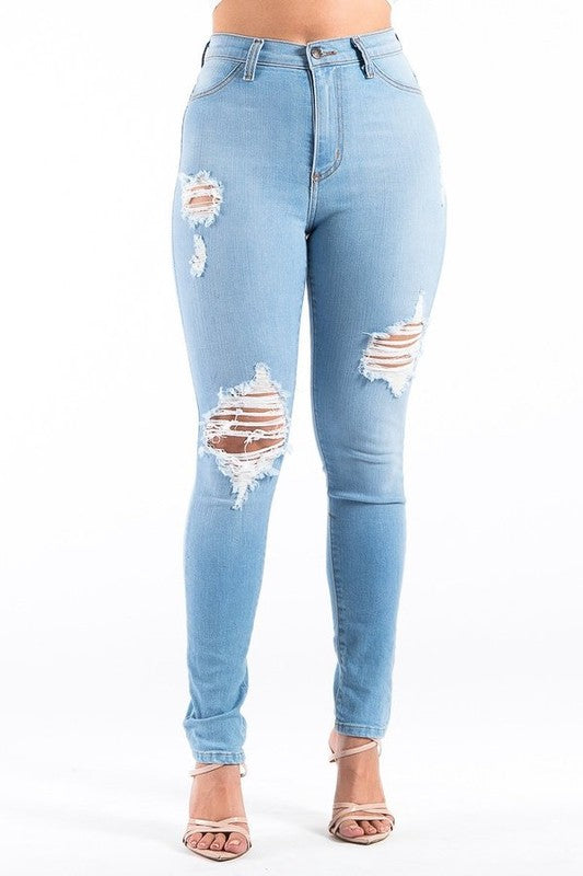 KYLIE SKINNY JEAN IN LIGHT WASH